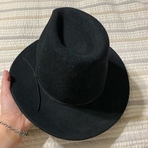 Black felt hat